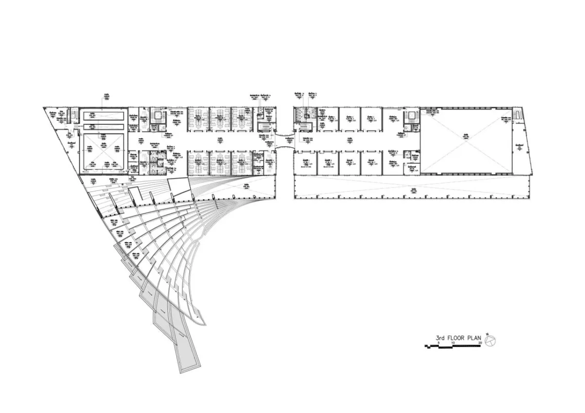 BIM建筑|扇形展开，泰国吞武里校园 SISB / Plan Architect