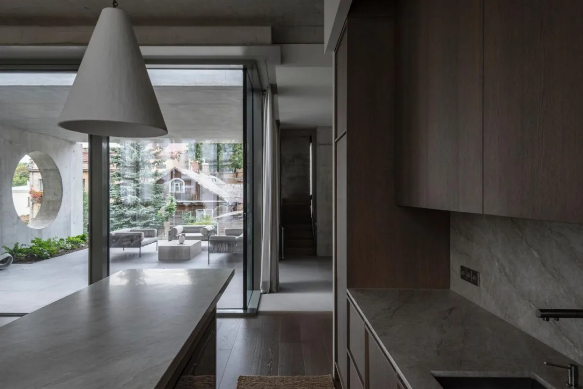 BIM建筑|现代主义混凝土住宅，考纳斯之家 / Architectural Bureau G.Natkevicius & Partners