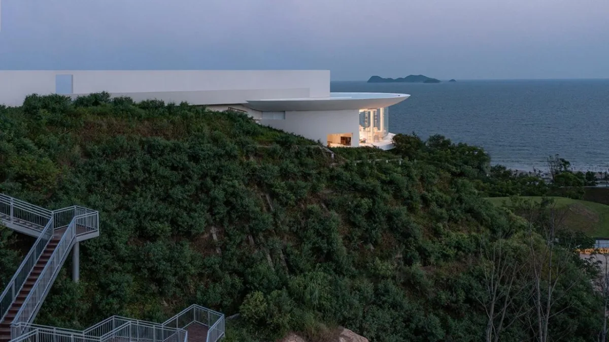 BIM建筑|悬崖上的海边书屋：惠州双月湾一滴水图书馆 / 三文建筑