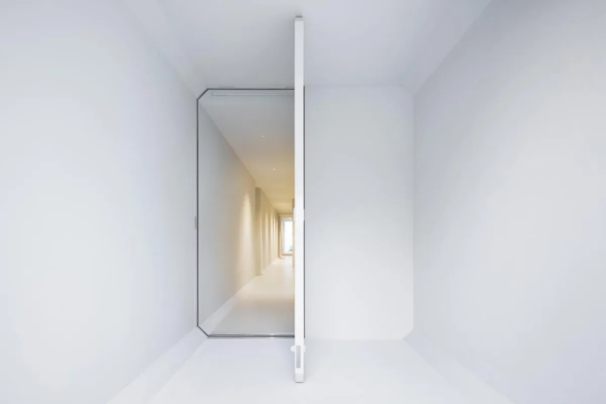 BIM建筑|日本长野极简酒店 Culvert，预制混凝土隧道 / nendo