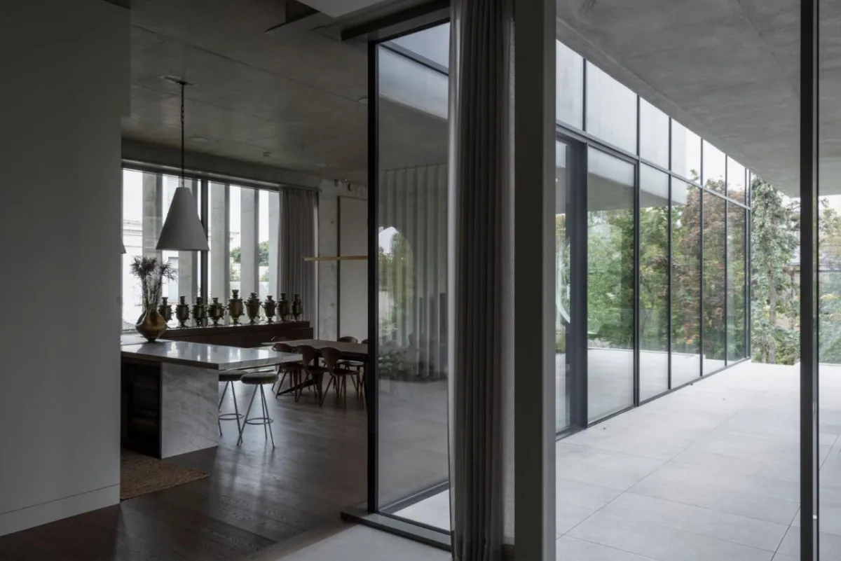 BIM建筑|现代主义混凝土住宅，考纳斯之家 / Architectural Bureau G.Natkevicius & Partners