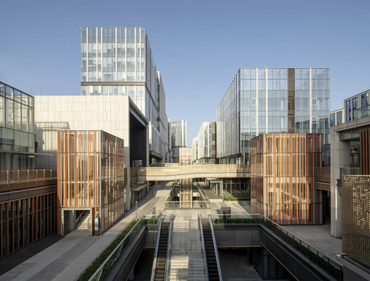 BIM建筑|成都海思科广场：一座位于成都高新区的绿色“商务邻里中心” / 10 Design