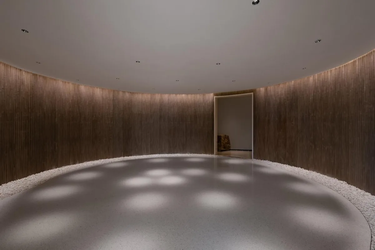 BIM建筑|悬崖上的海边书屋：惠州双月湾一滴水图书馆 / 三文建筑