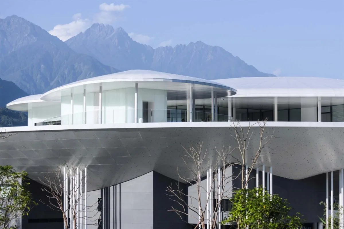 BIM建筑|卧云台 / 小隐建筑