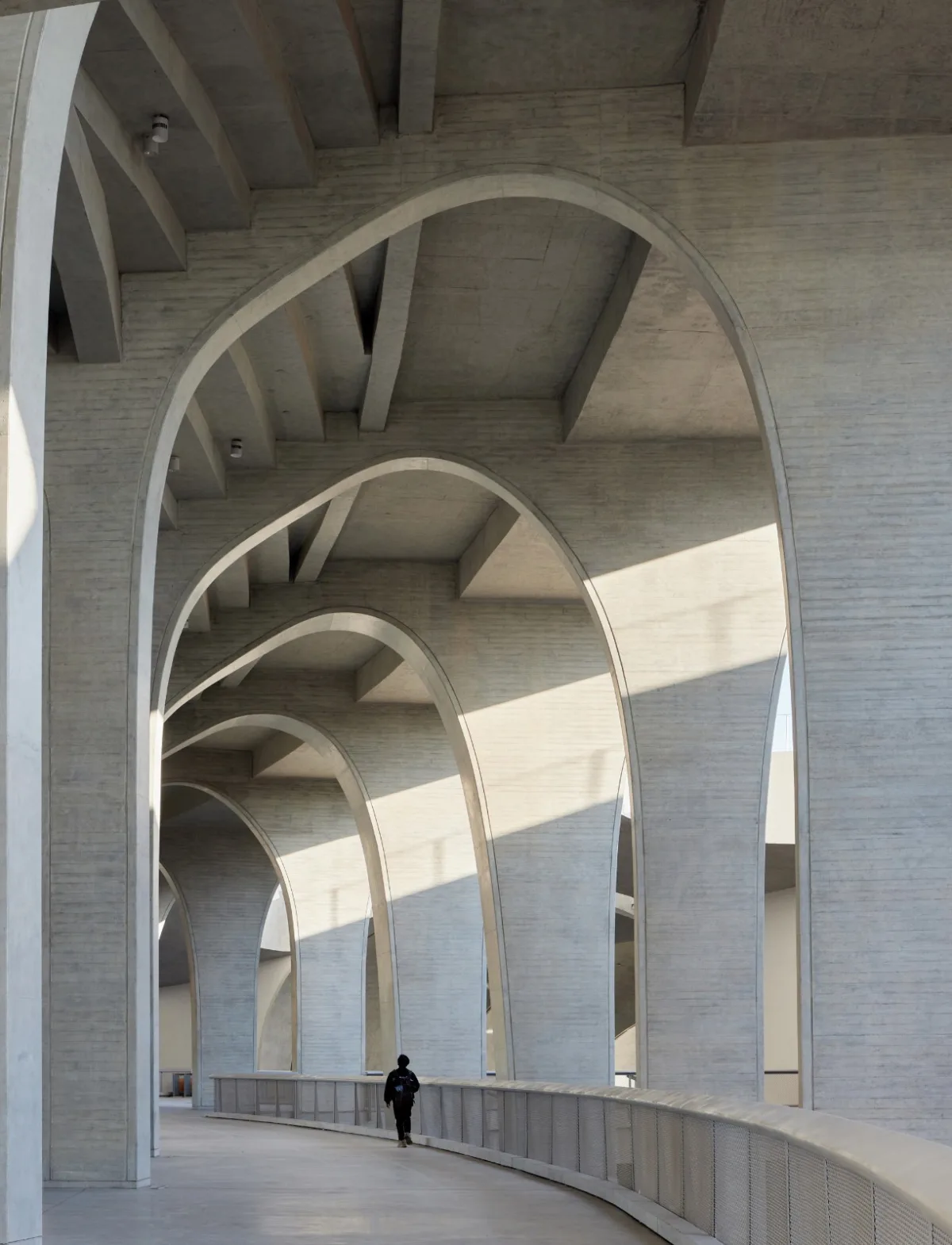 BIM建筑|全球最大覆土建筑群设计：“消失的体育场”/ MAD马岩松
