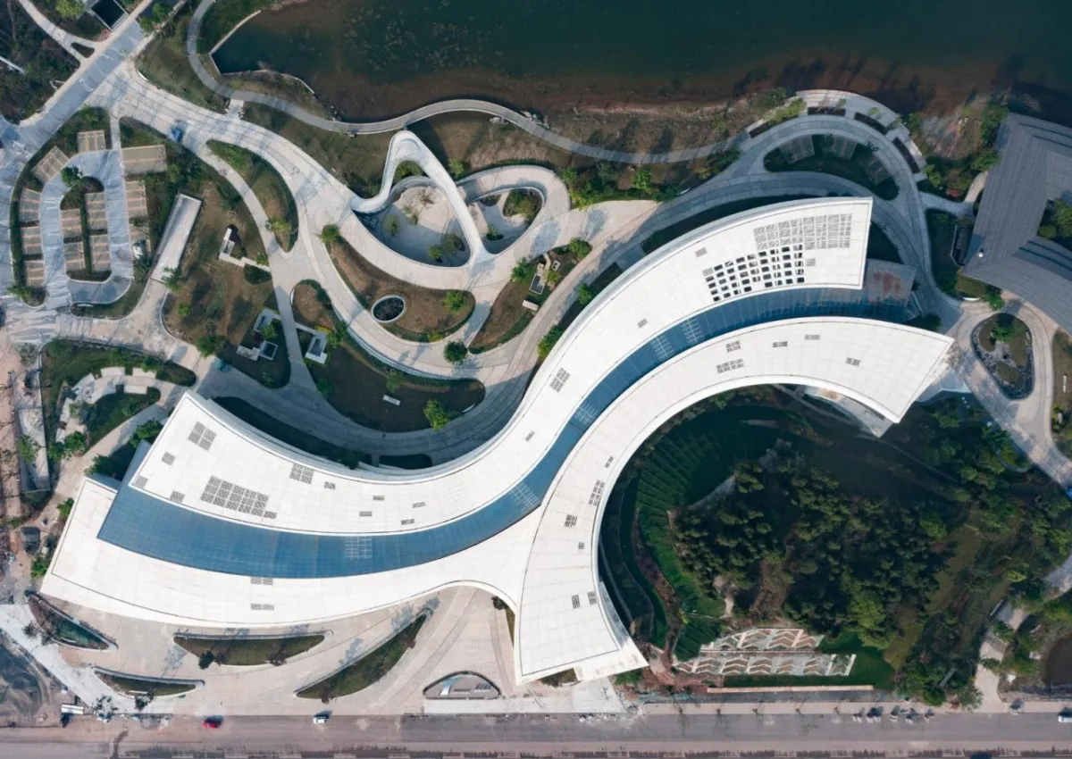 BIM建筑|建筑融于自然：眉山东部新城三中心一基地 / 大陆建筑设计