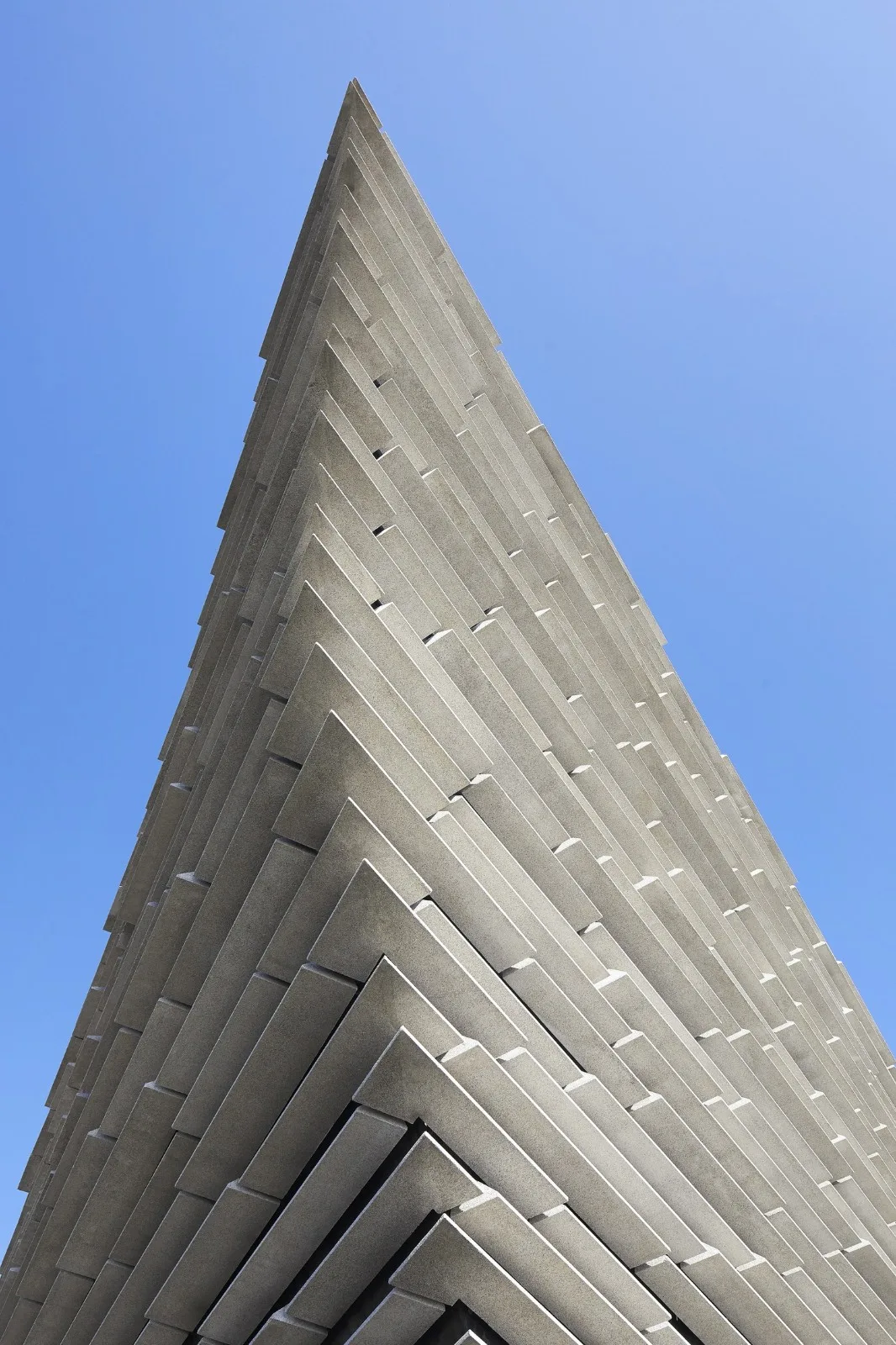 BIM建筑|英国邓迪 V&A 博物馆 / 隈研吾建筑都市设计事务所