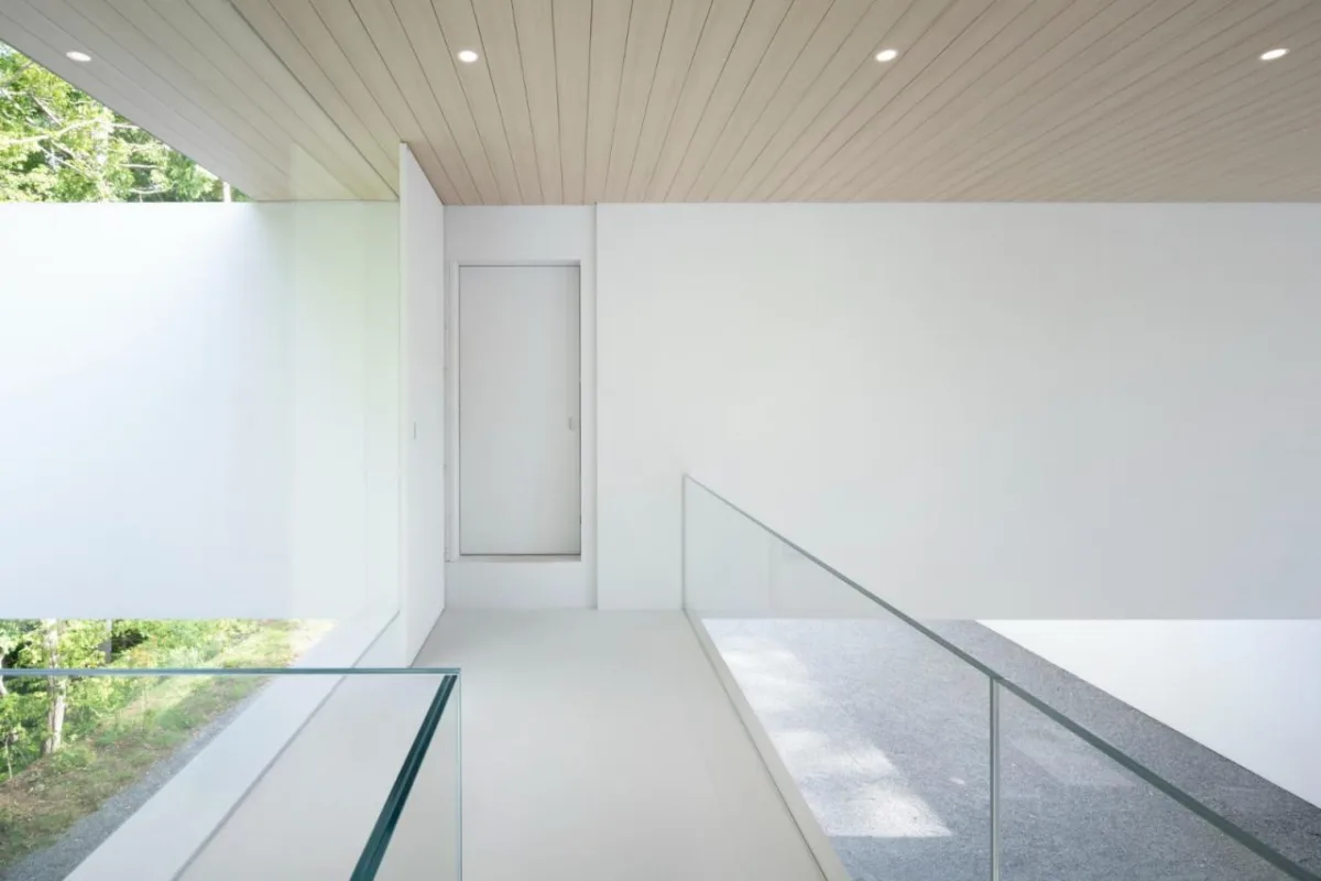 BIM建筑|日本长野极简酒店 Culvert，预制混凝土隧道 / nendo