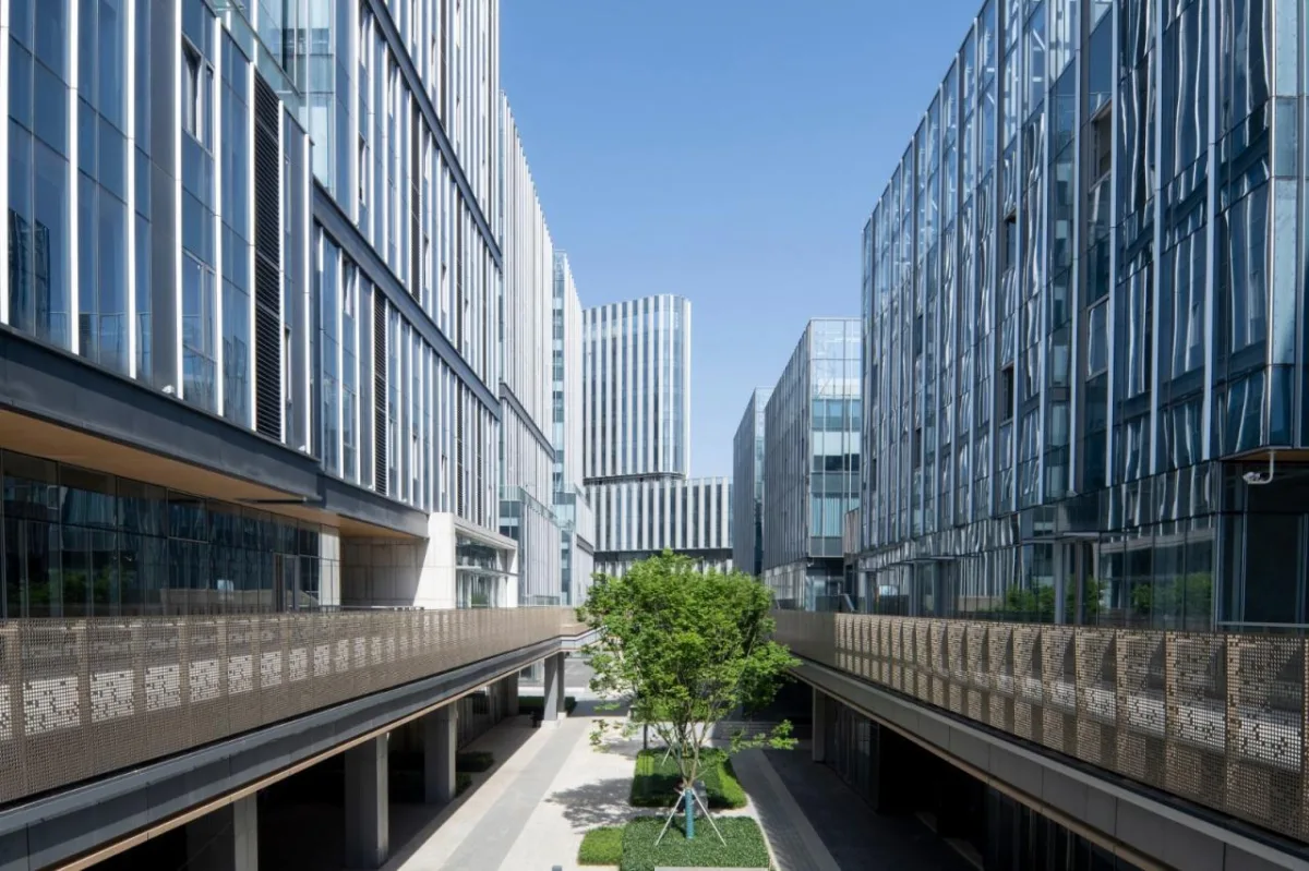 BIM建筑|成都海思科广场：一座位于成都高新区的绿色“商务邻里中心” / 10 Design