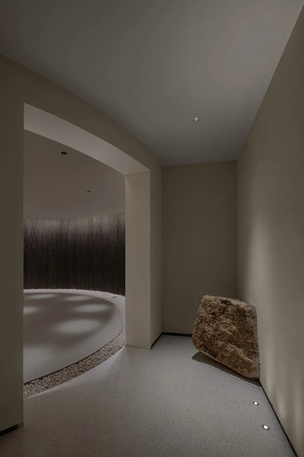 BIM建筑|悬崖上的海边书屋：惠州双月湾一滴水图书馆 / 三文建筑