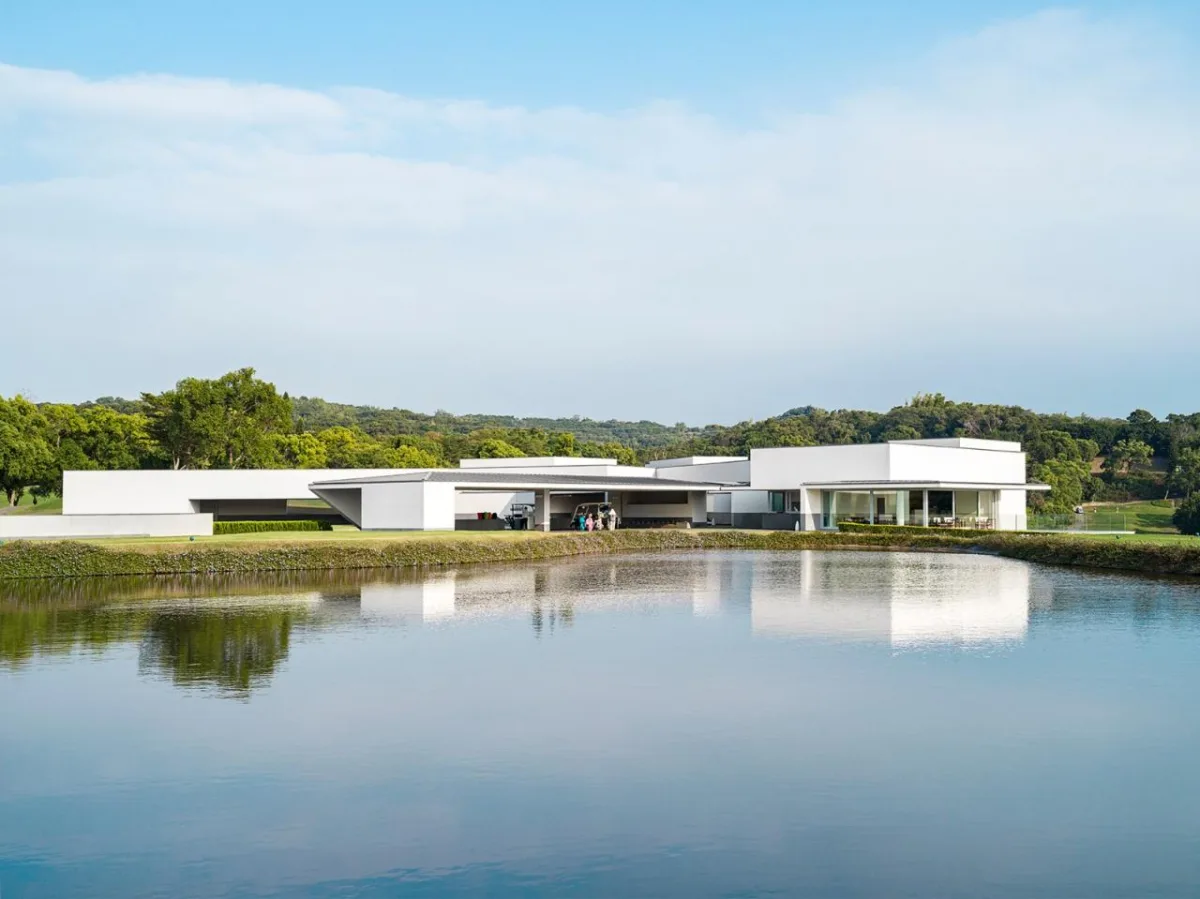 BIM建筑|台丰高尔夫俱乐部嘉卿会馆 / Álvaro Siza Vieira + Carlos Castanheira