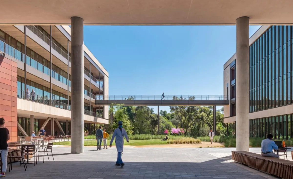 BIM建筑|斯坦福大学医学院学术医学中心 / HOK
