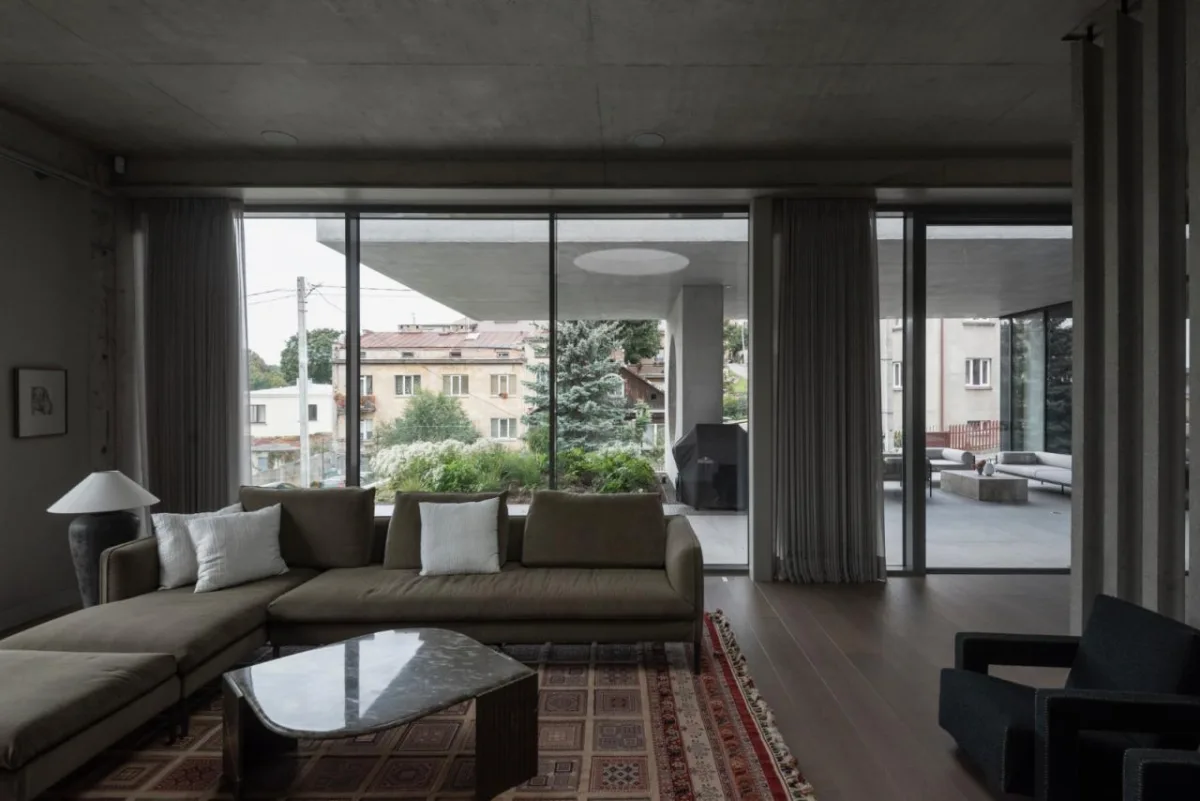 BIM建筑|现代主义混凝土住宅，考纳斯之家 / Architectural Bureau G.Natkevicius & Partners