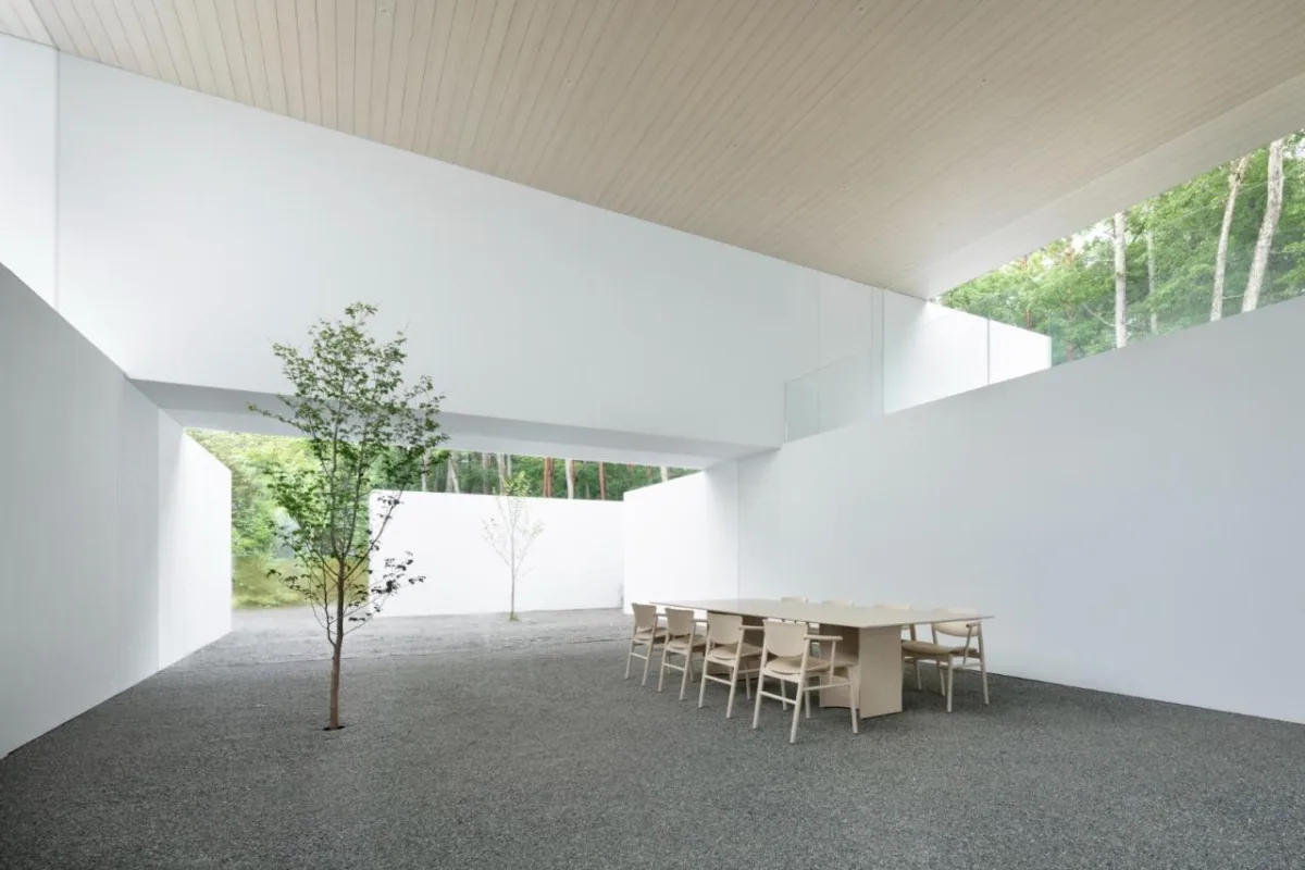 BIM建筑|日本长野极简酒店 Culvert，预制混凝土隧道 / nendo