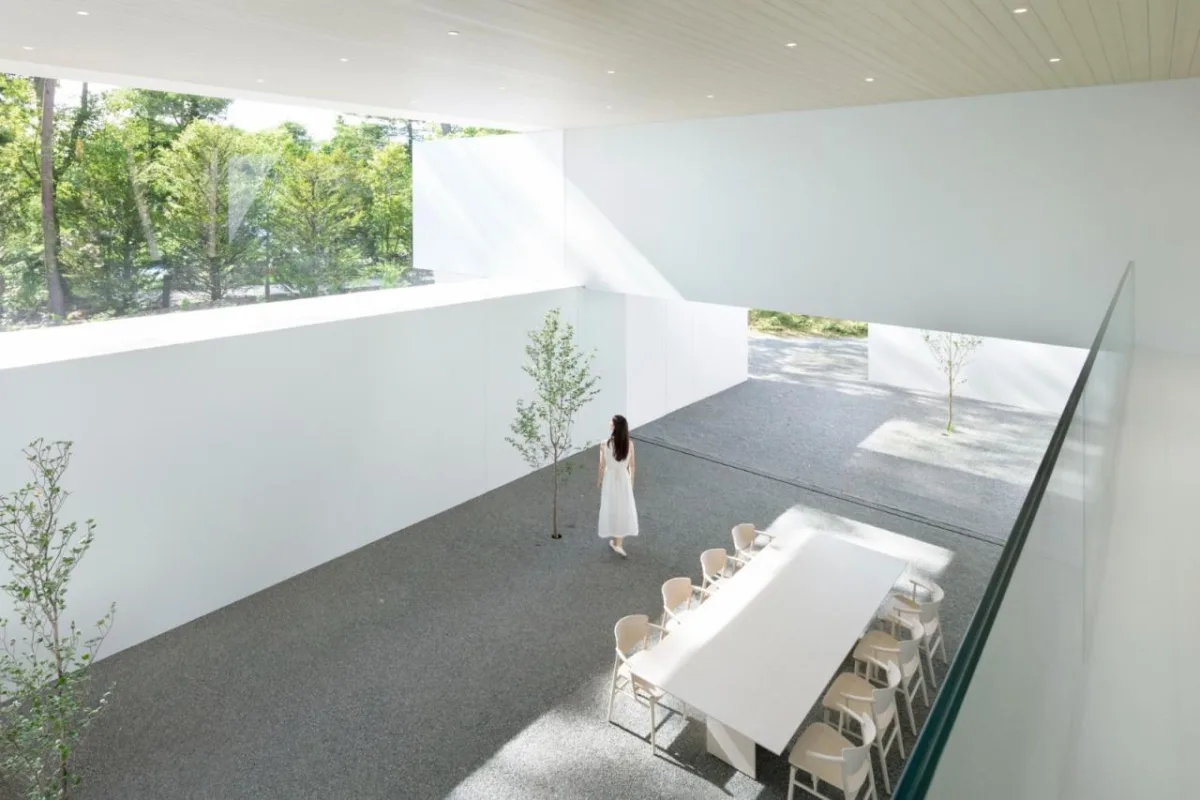 BIM建筑|日本长野极简酒店 Culvert，预制混凝土隧道 / nendo