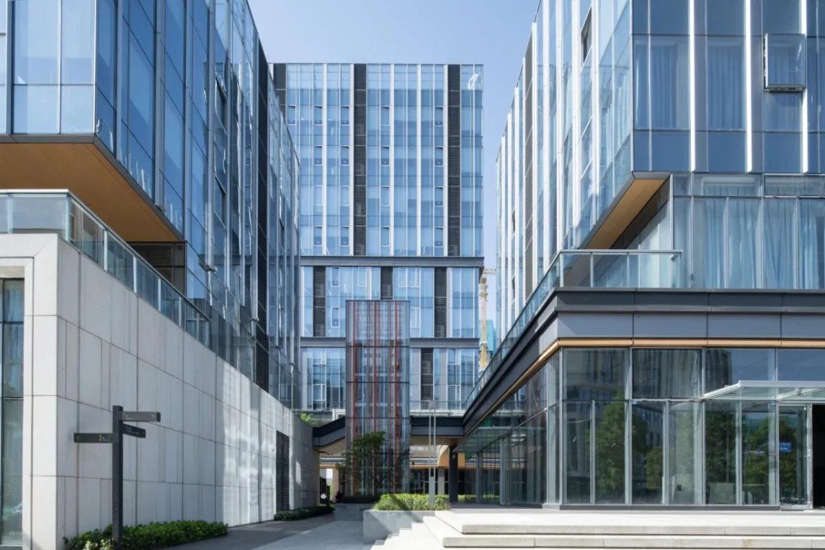 BIM建筑|成都海思科广场：一座位于成都高新区的绿色“商务邻里中心” / 10 Design