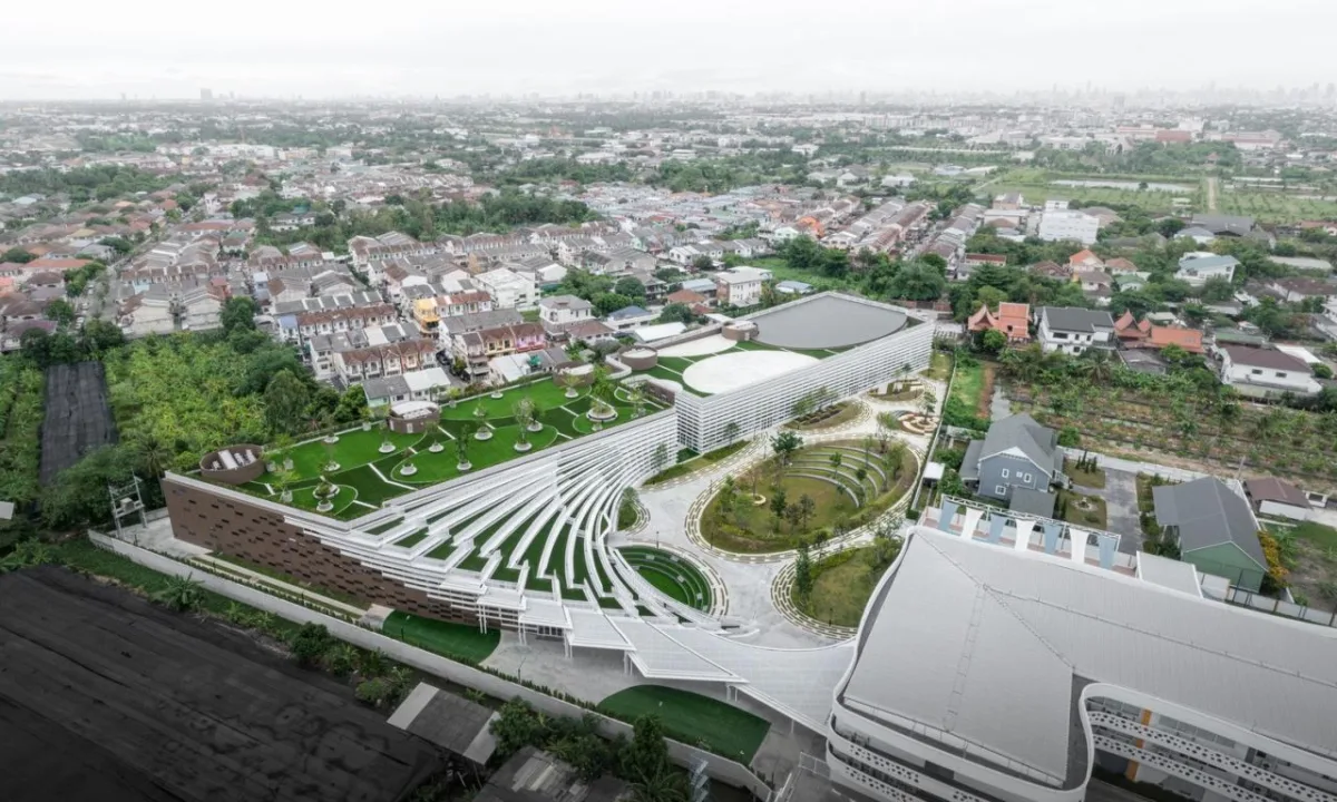 BIM建筑|扇形展开，泰国吞武里校园 SISB / Plan Architect