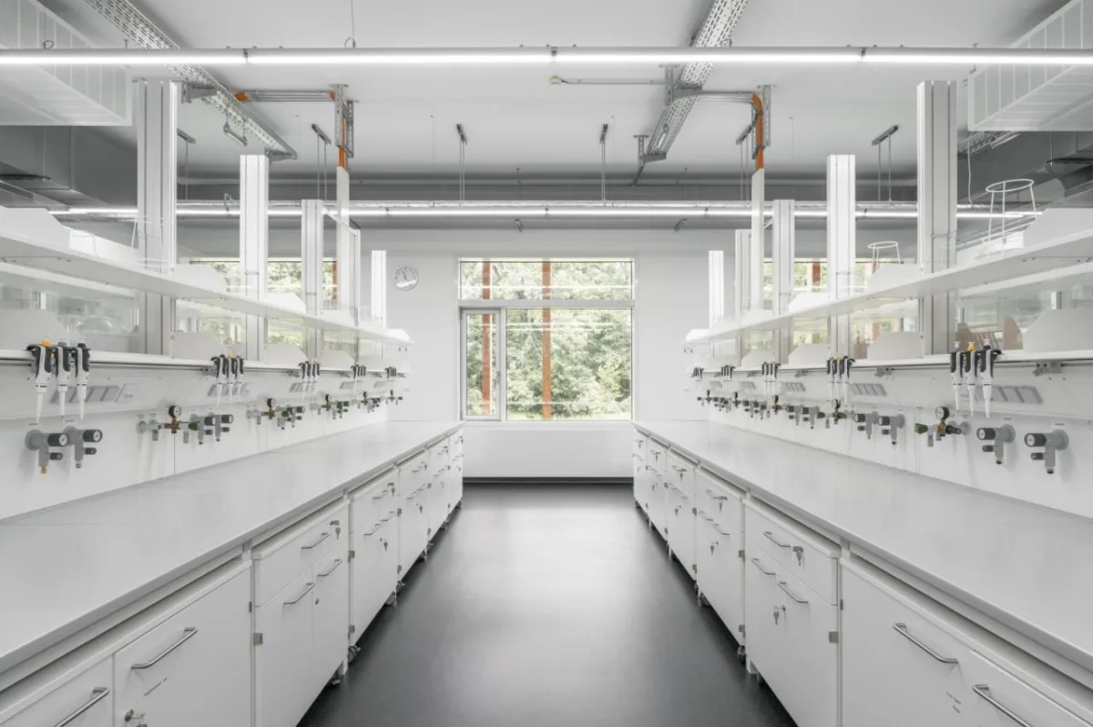 BIM建筑|慕尼黑工业大学可持续化学楼 / Schuster Pechtold Schmidt Architekten