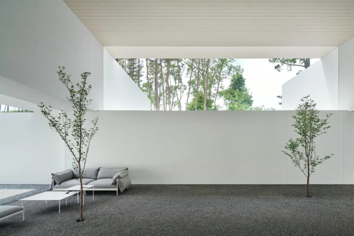 BIM建筑|日本长野极简酒店 Culvert，预制混凝土隧道 / nendo