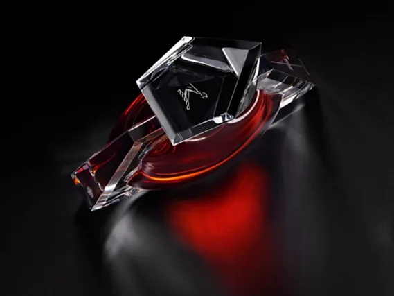 BIM建筑|利伯斯金德设计有棱角的干邑酒瓶