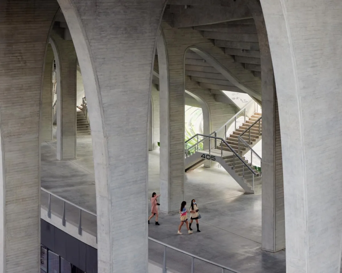 BIM建筑|全球最大覆土建筑群设计：“消失的体育场”/ MAD马岩松
