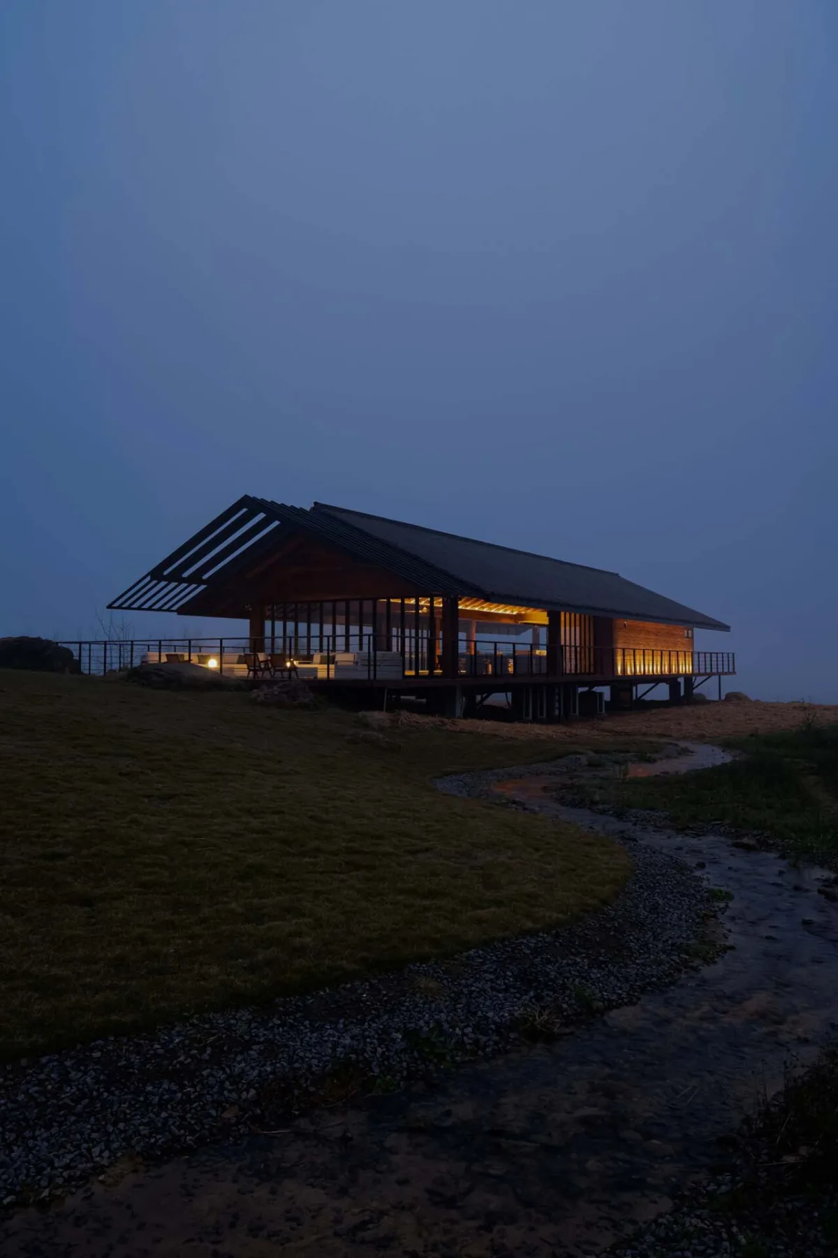 BIM建筑|峨眉山高桥小镇 / 超级平常空间设计