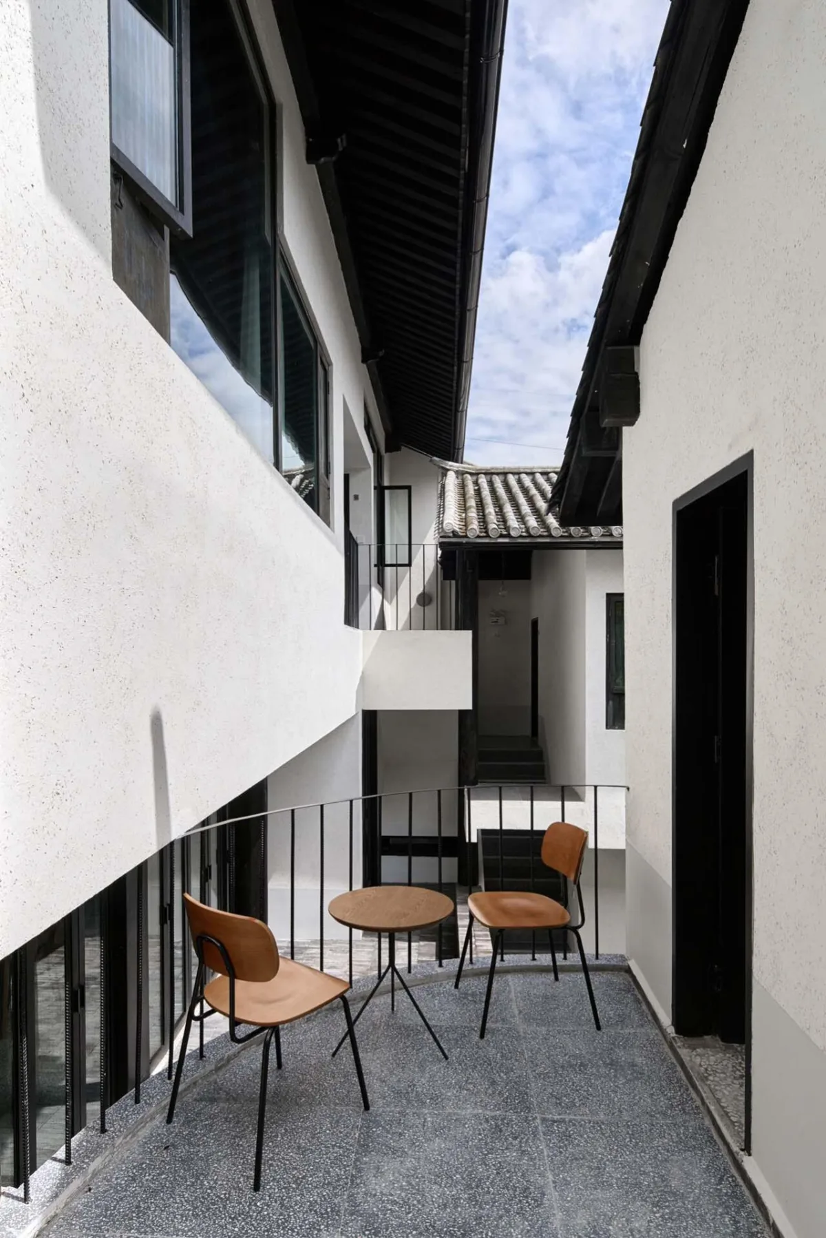 BIM建筑|腾冲叁柒廿壹院子 / 亼建筑