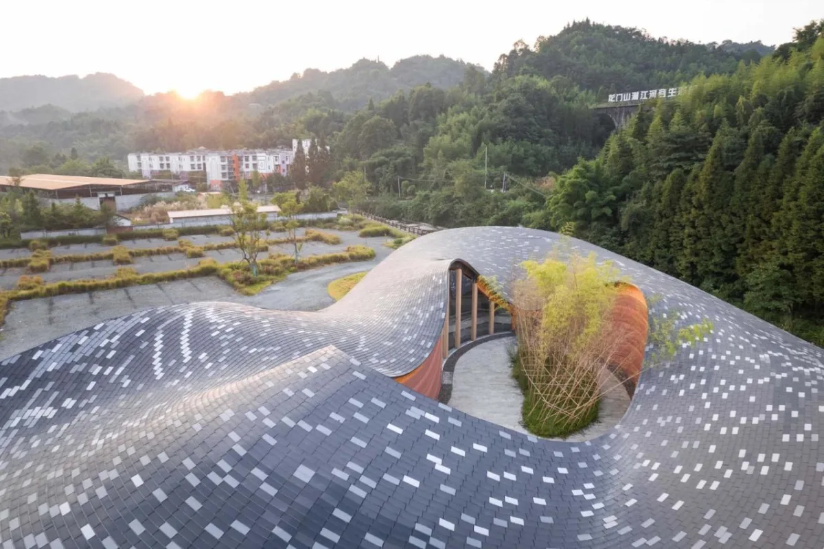 BIM建筑|柒村艺术设计中心 / 时地建筑
