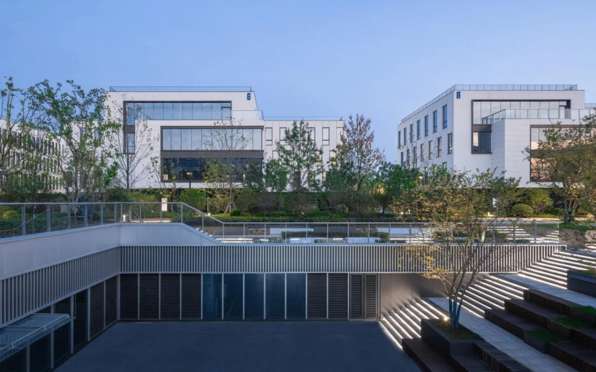 BIM建筑|南京紫金山麓首个AI人工智能产业载体 / 三益中国