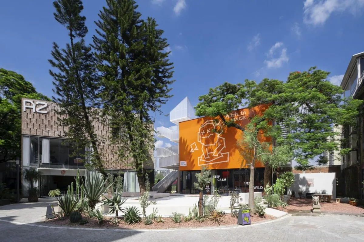 BIM建筑|工业遗址世界里的橙色糖果-未来社HOUSE / Wutopia Lab