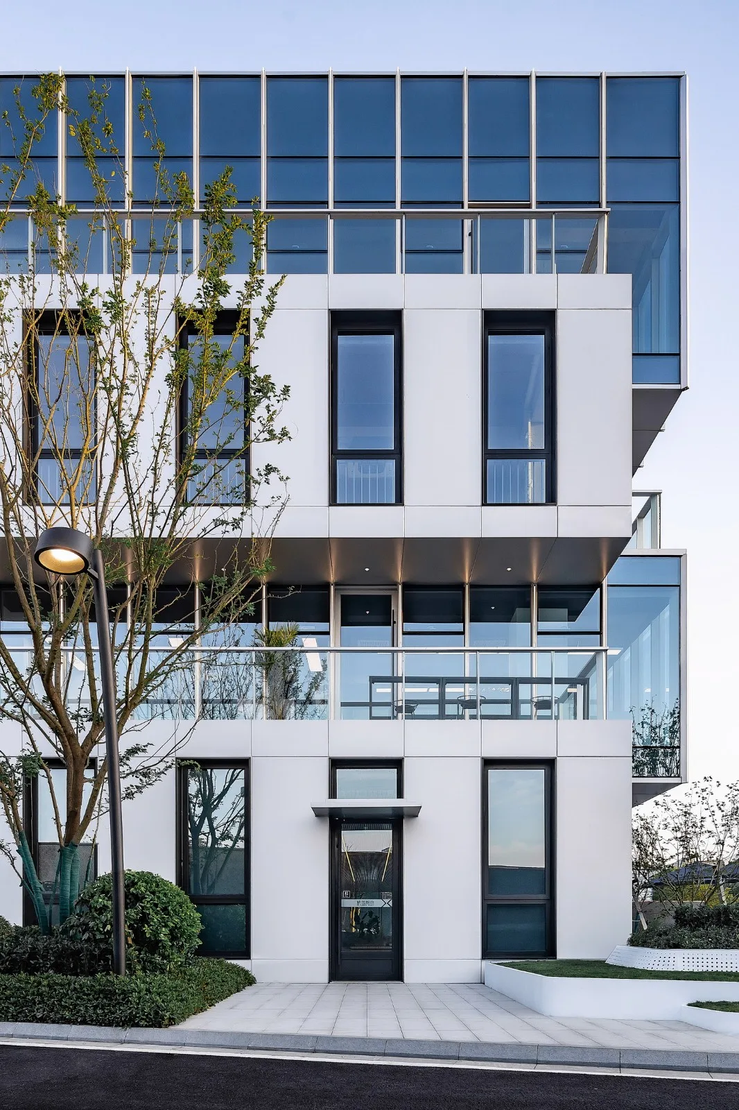 BIM建筑|南京紫金山麓首个AI人工智能产业载体 / 三益中国
