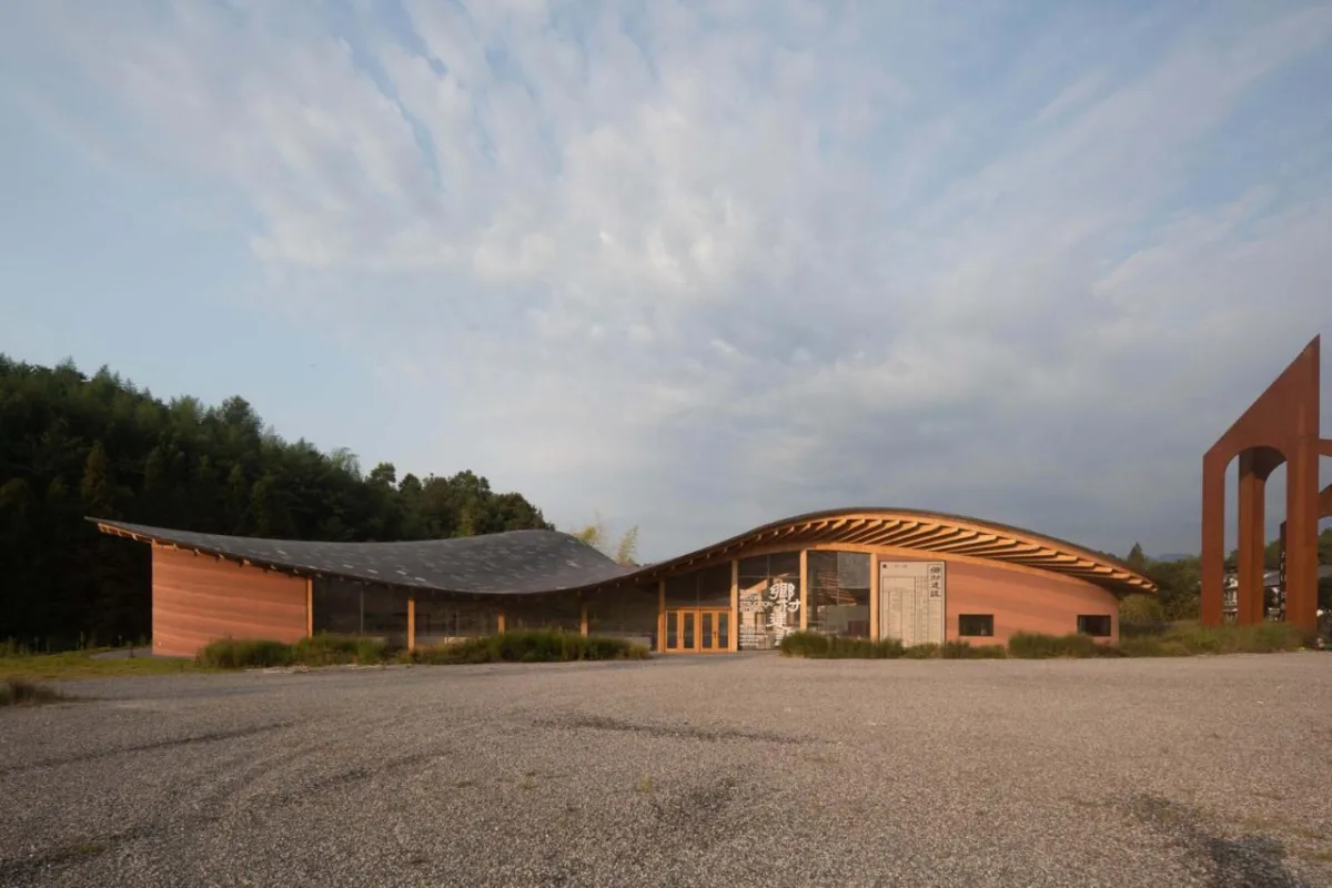 BIM建筑|柒村艺术设计中心 / 时地建筑