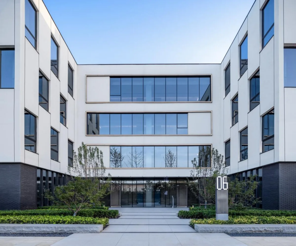 BIM建筑|南京紫金山麓首个AI人工智能产业载体 / 三益中国