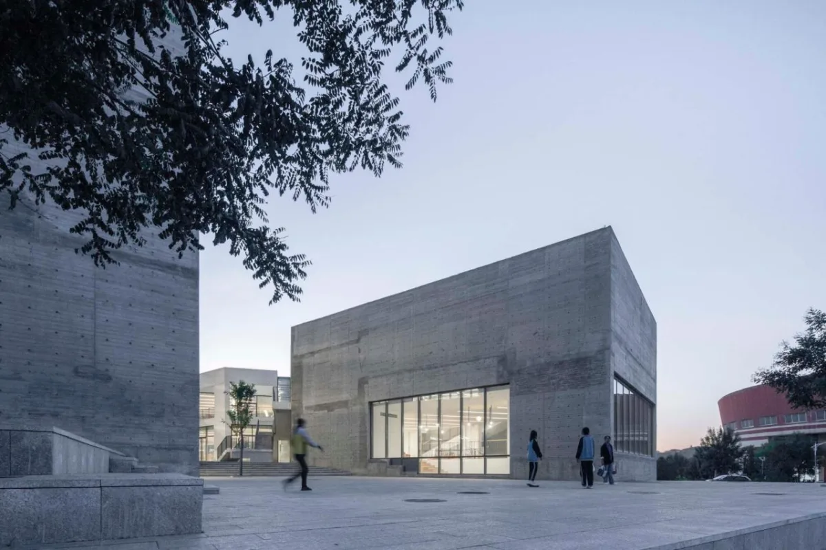 BIM建筑|友兰中学图艺综合楼 / WAU建筑事务所