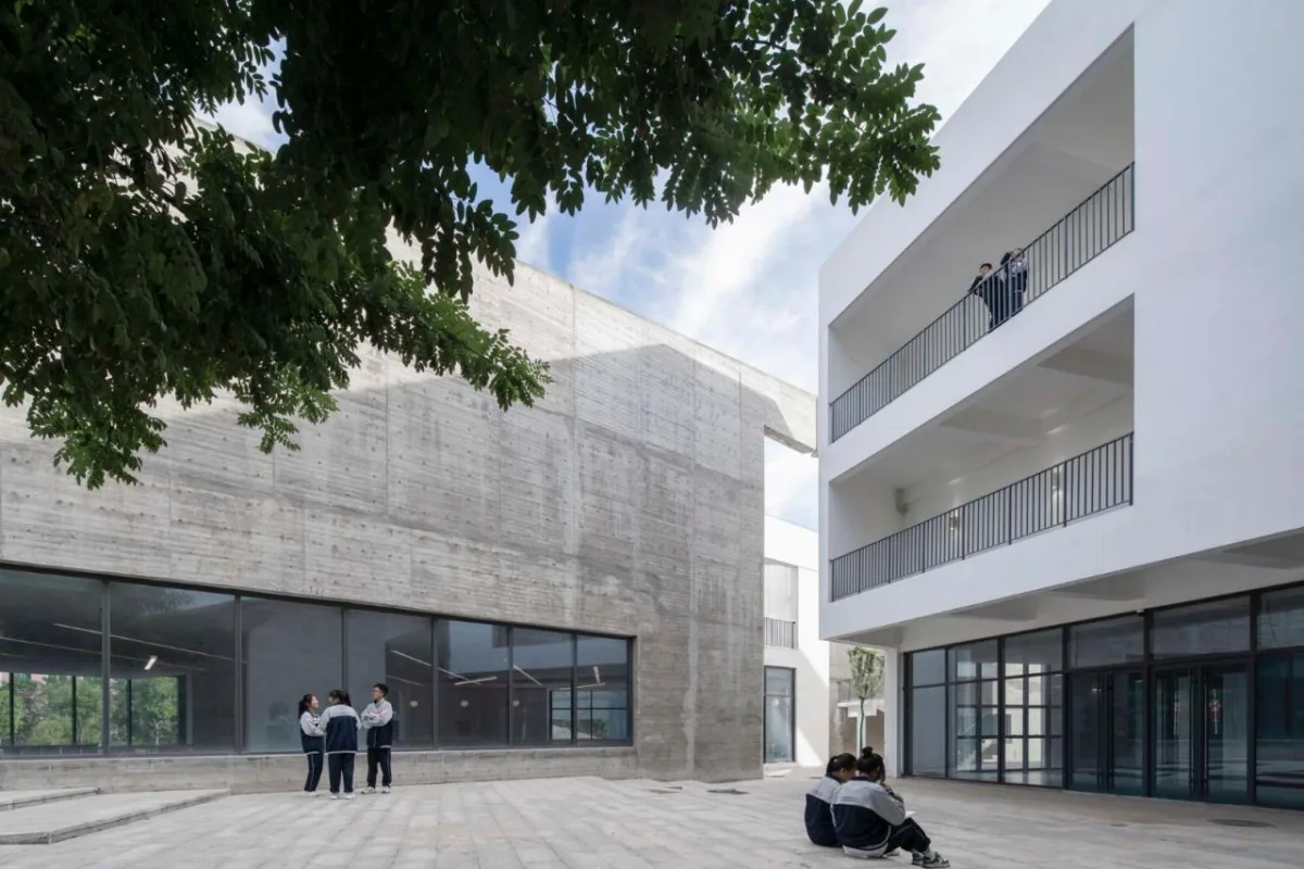 BIM建筑|友兰中学图艺综合楼 / WAU建筑事务所
