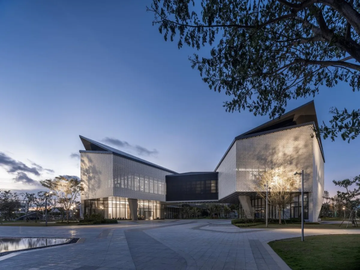 BIM建筑|三亚崖州湾科技城产业促进中心 / Gensler