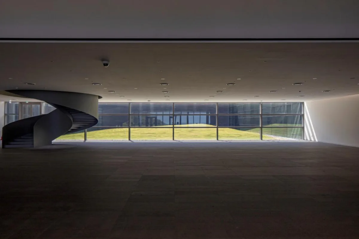 BIM建筑|韩国现代集团全球合作伙伴中心+庆州大学校园区 / Hyunjun Mihn + mp_art architects