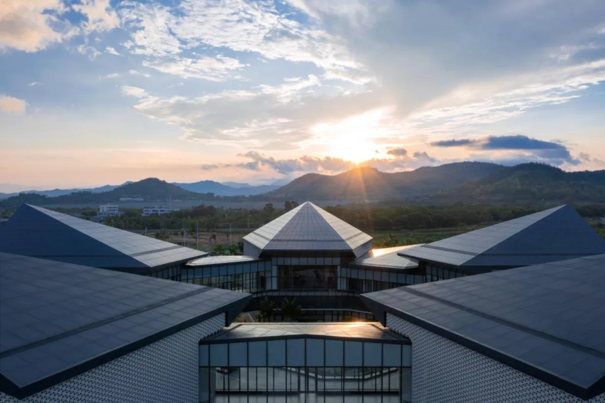 BIM建筑|三亚崖州湾科技城产业促进中心 / Gensler
