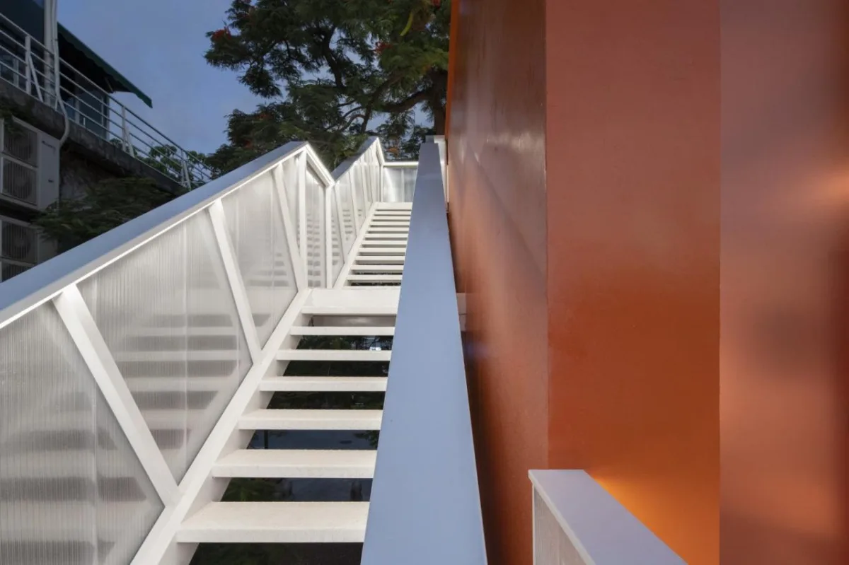 BIM建筑|工业遗址世界里的橙色糖果-未来社HOUSE / Wutopia Lab