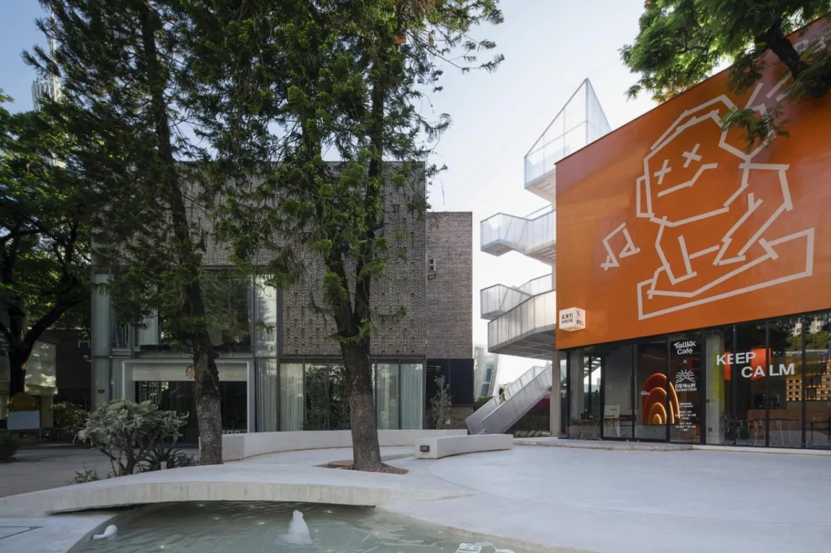 BIM建筑|工业遗址世界里的橙色糖果-未来社HOUSE / Wutopia Lab