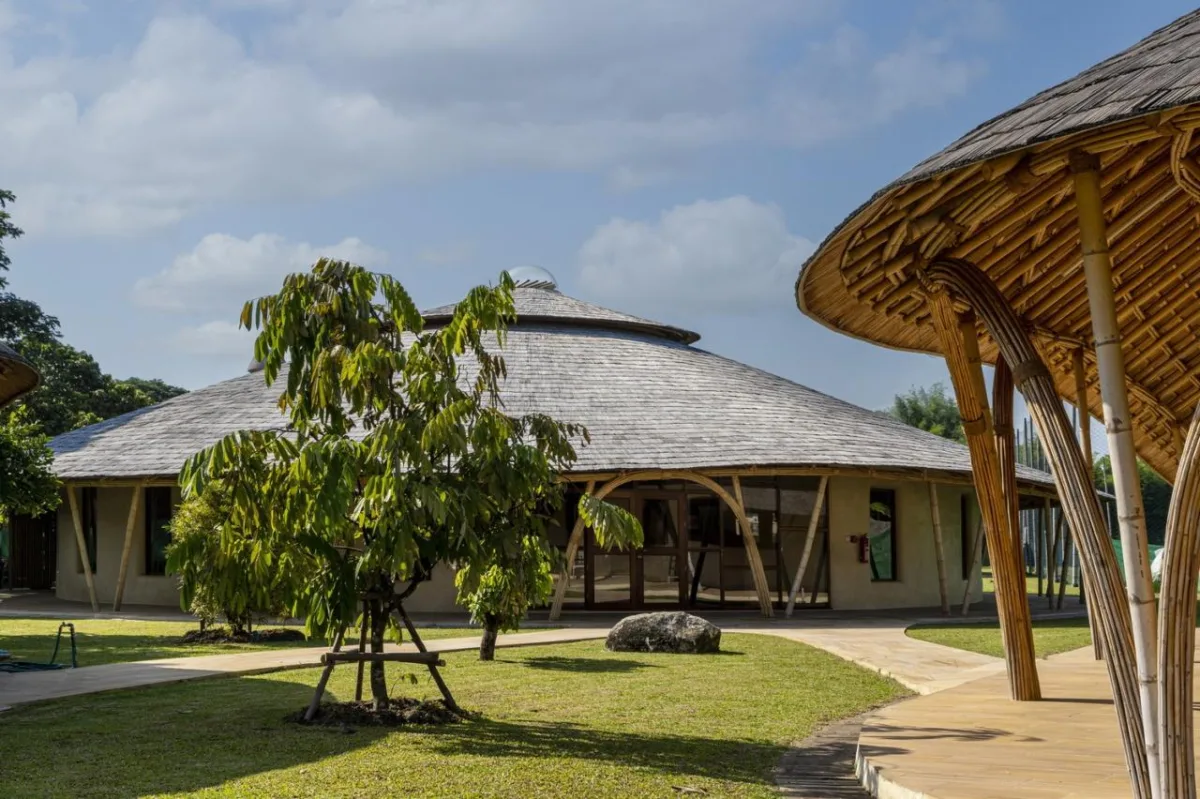 BIM建筑|竹结构建筑，Panyaden 中学图书馆 / Chiangmai Life Architects