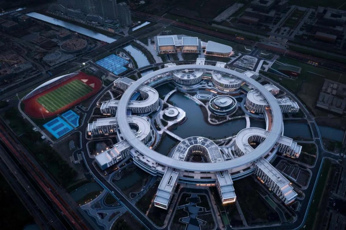 BIM建筑|西交利物浦大学太仓校区 / HPP Architects