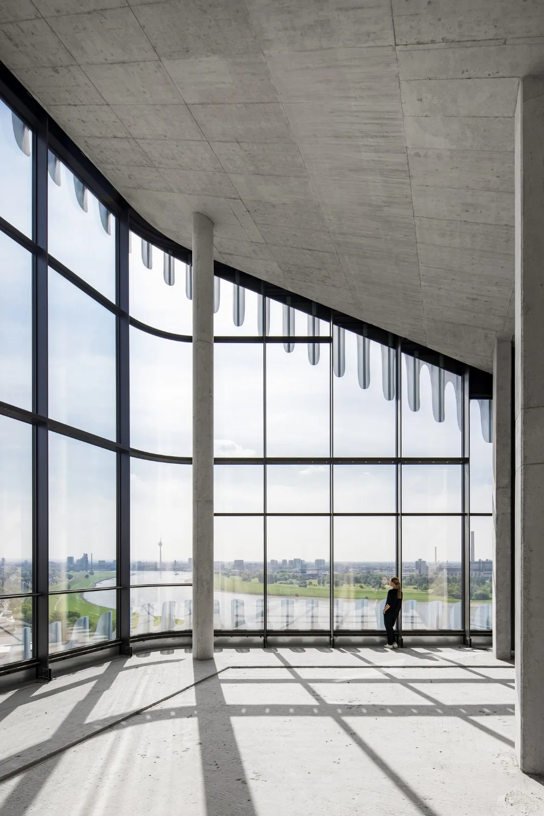 BIM建筑|RKM740“拉链” 塔楼 / J. Mayer H. Architects