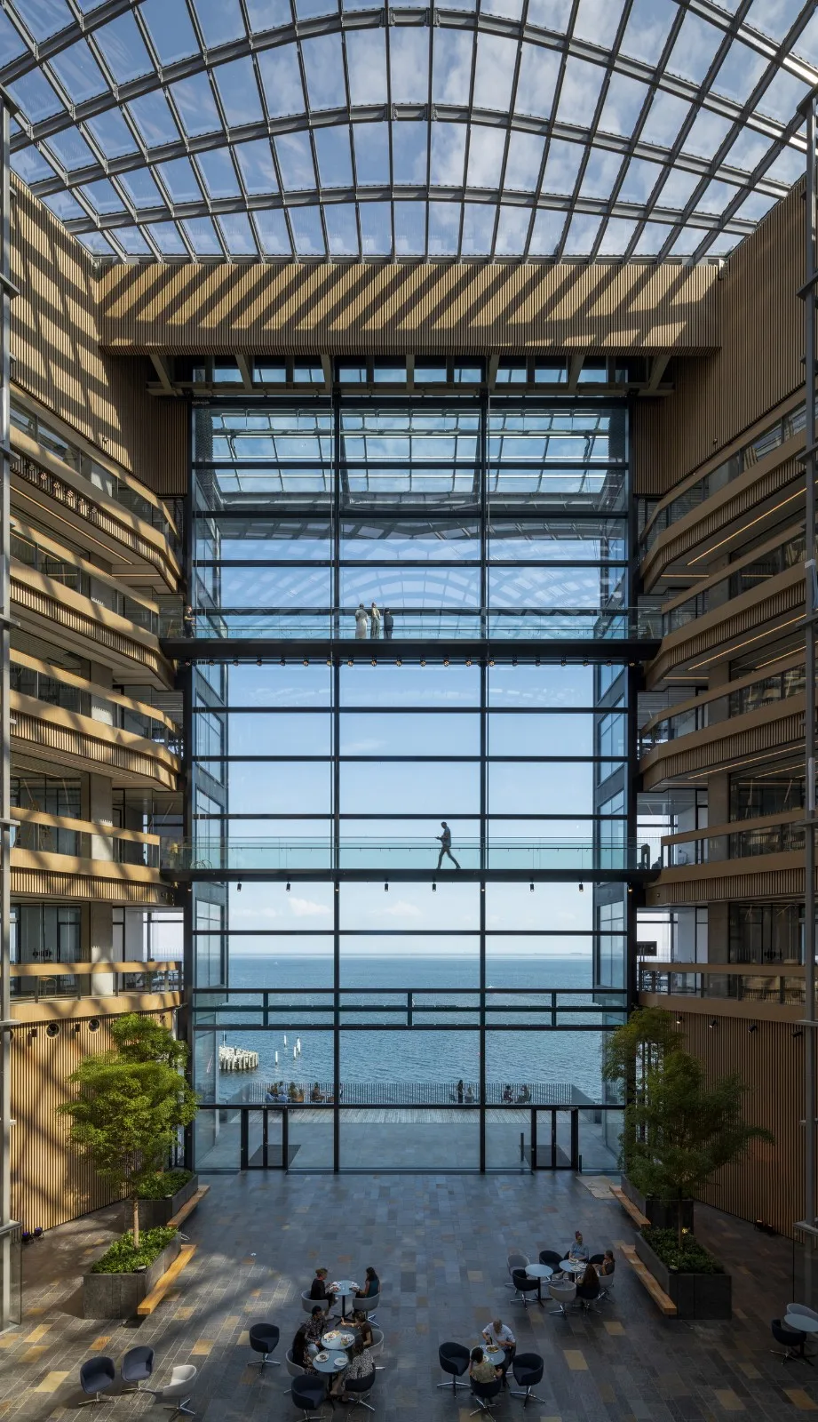 BIM建筑|辉凌制药总部 / Foster + Partners