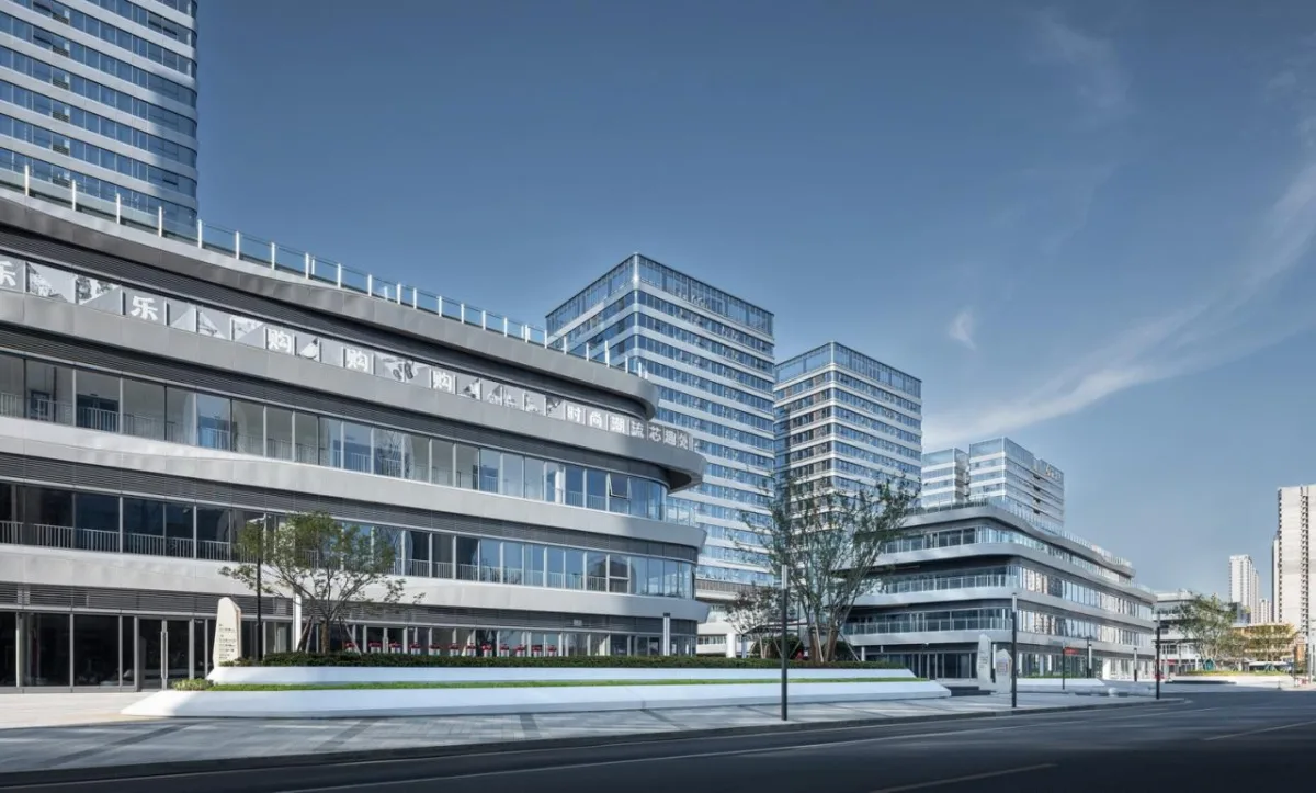 BIM建筑|Moc芯光里·苏州高铁新城复合商业街区 / 简和建筑
