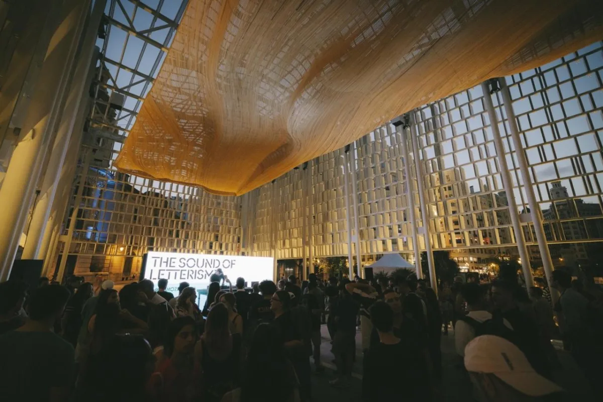BIM建筑|可拆卸陶瓷结构，瓦伦西亚集市场馆 / Miguel Arraiz + Arqueha