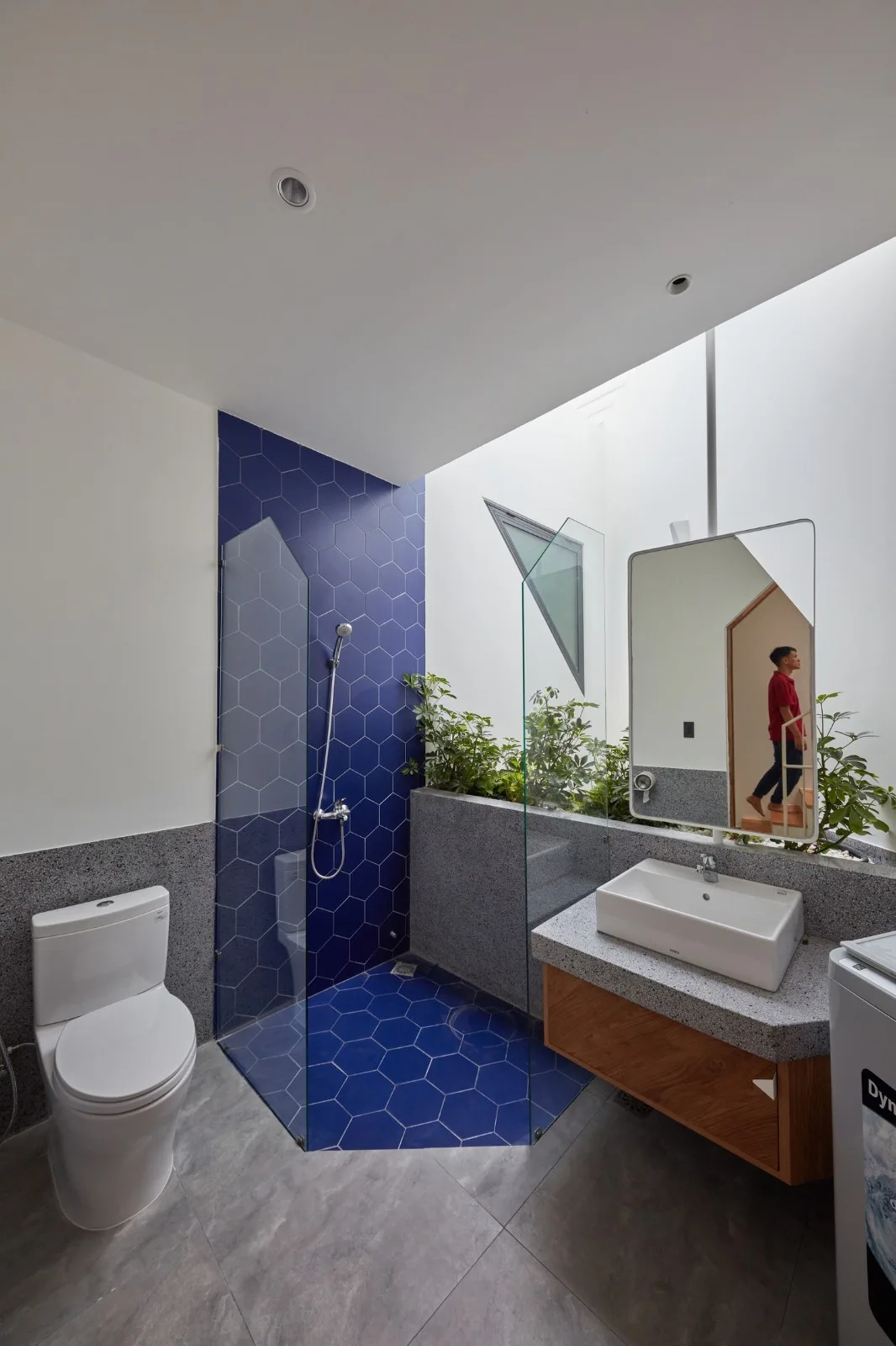 BIM建筑|三角形之家 / Khuon Studio