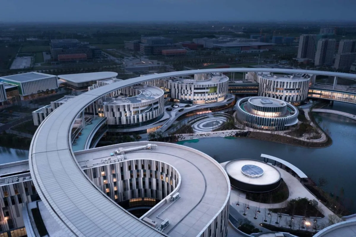 BIM建筑|西交利物浦大学太仓校区 / HPP Architects