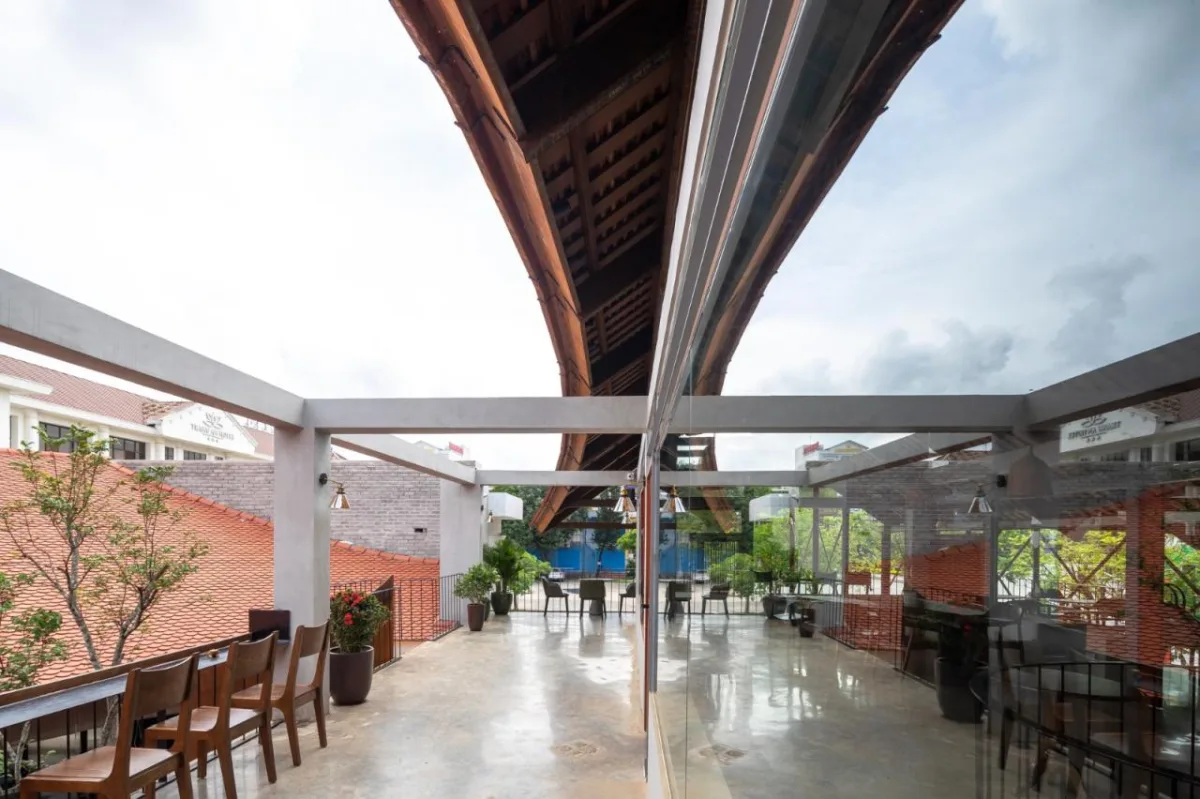 BIM建筑|May 咖啡厅和面包店 / FeA