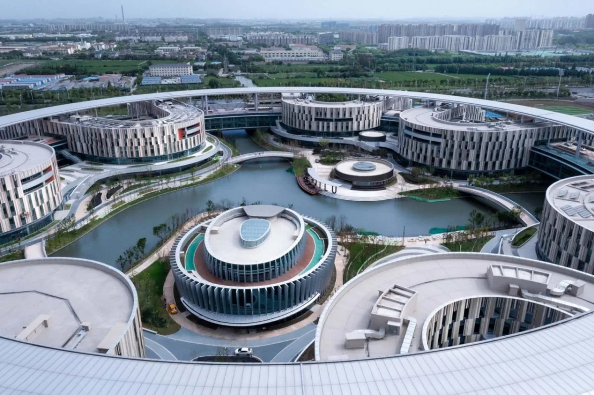 BIM建筑|西交利物浦大学太仓校区 / HPP Architects